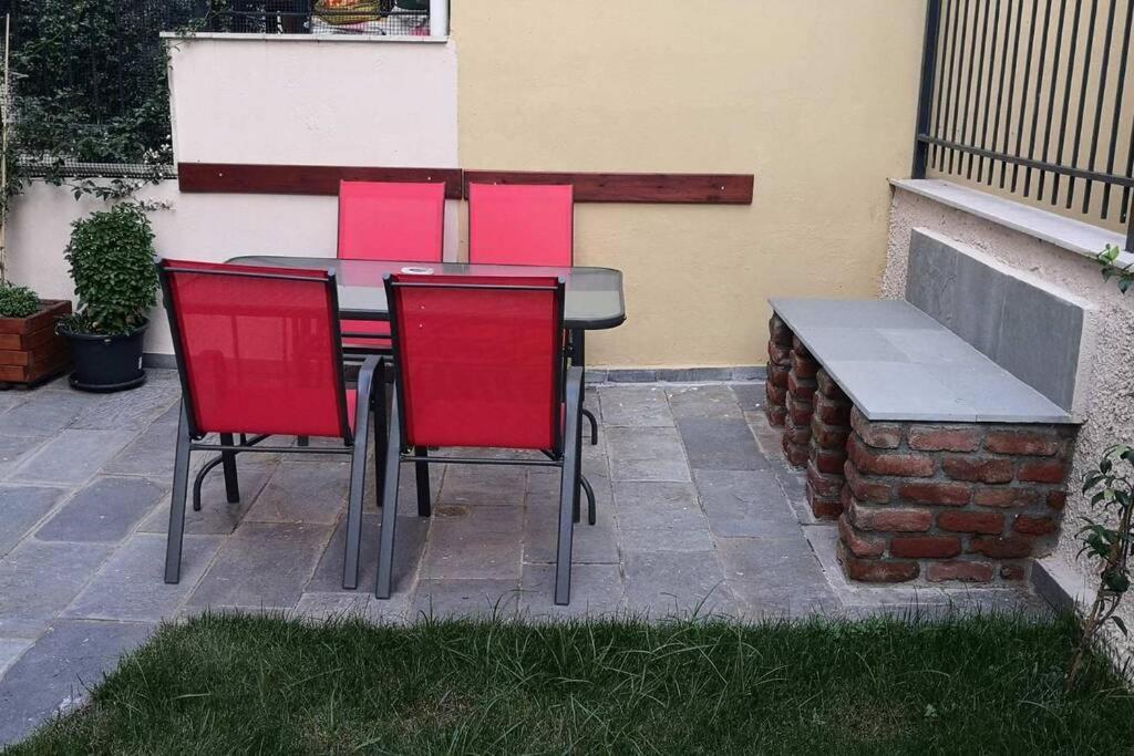Cozy House With Garden In The Old Town Apartment Thessaloníki Ngoại thất bức ảnh